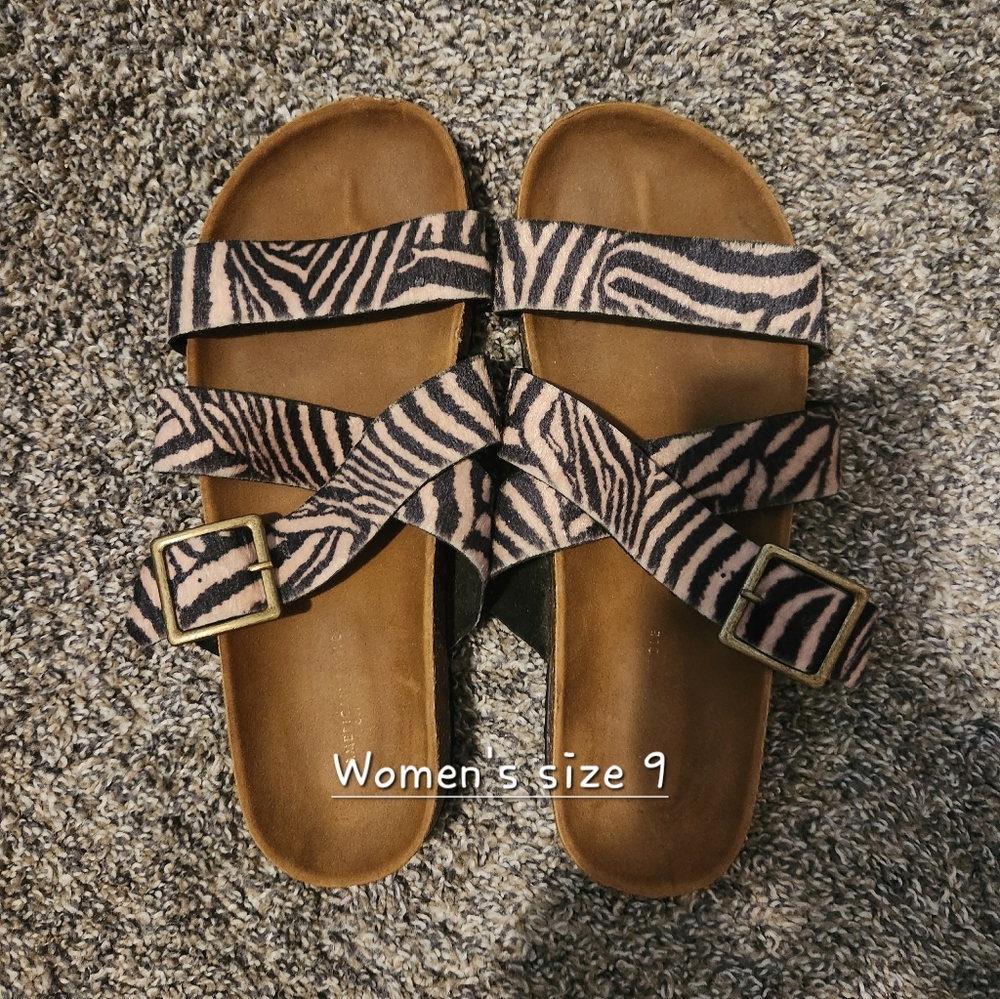 American Eagle Women's Zebra Print Sandals size 9